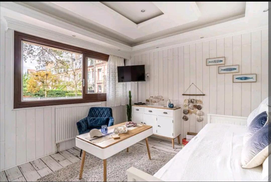 Deauville : Magnifique Studio En Face Du Casino ! Eksteriør billede